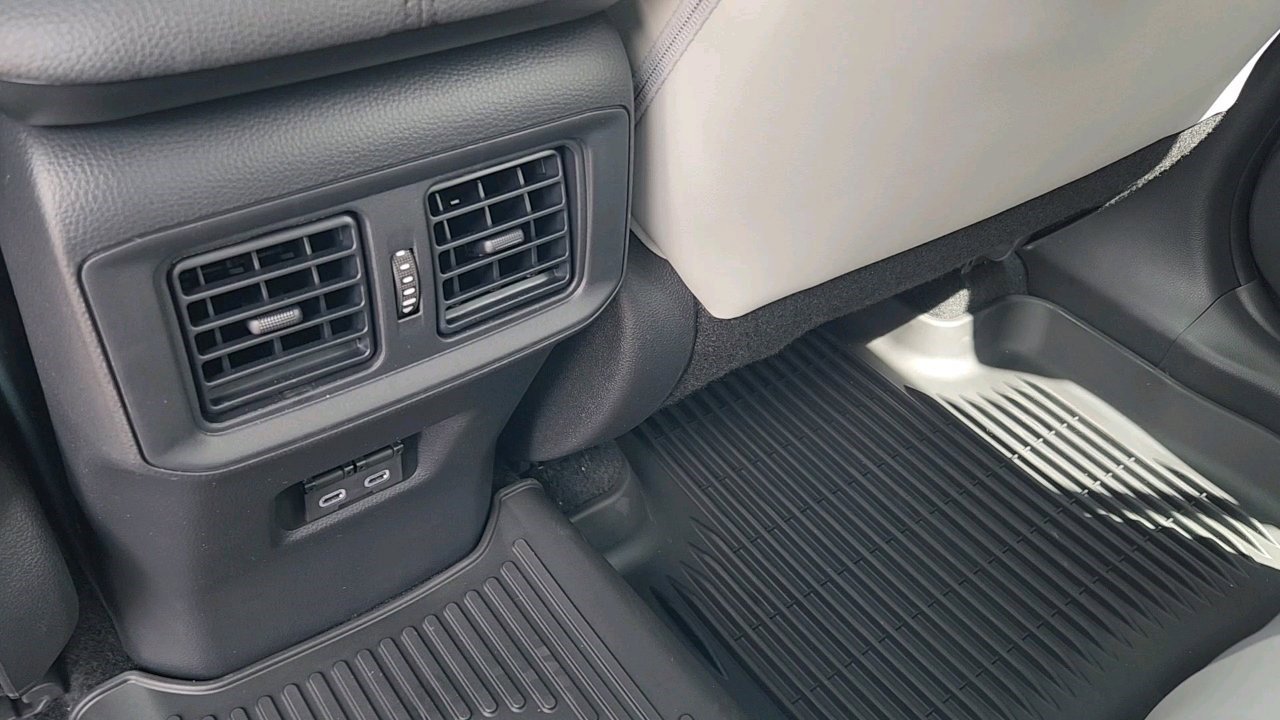 2025 Toyota RAV4 XLE Premium photo 28