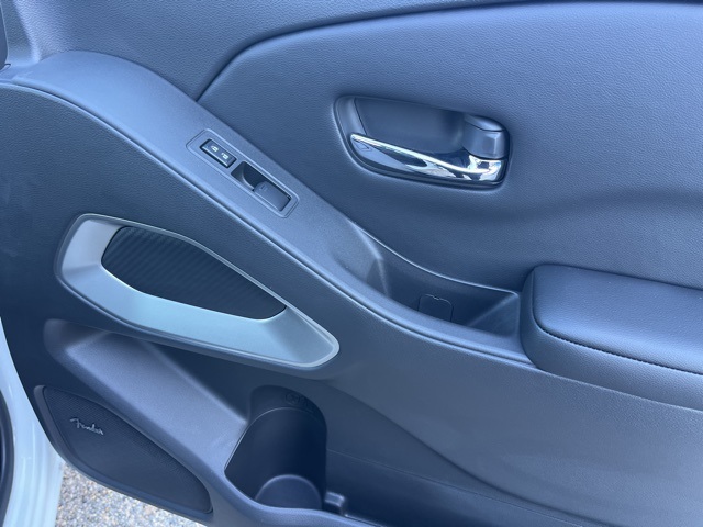 2025 Nissan Frontier Crew Cab SV photo 17