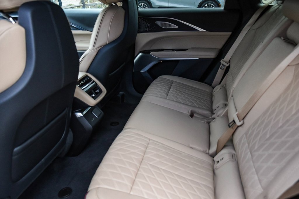 2024 Cadillac Lyriq Sport photo 21