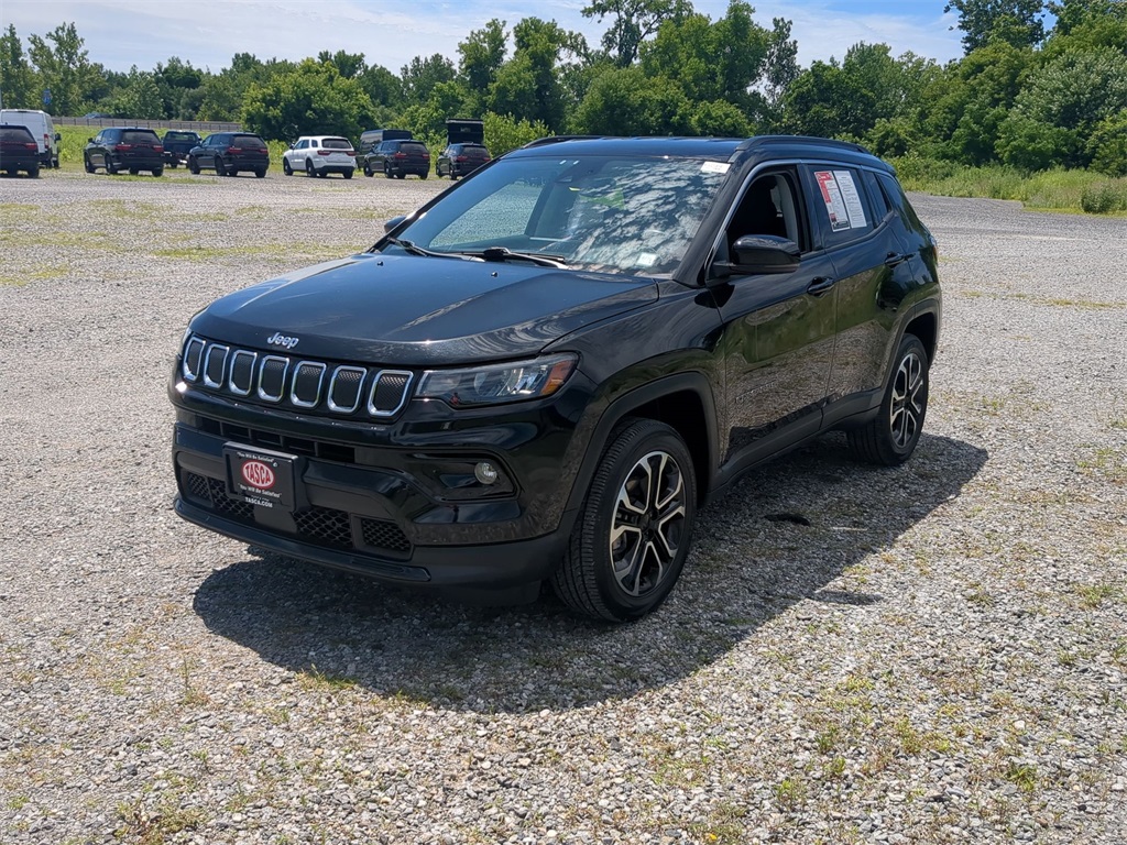 2022 Jeep Compass Limited photo 2