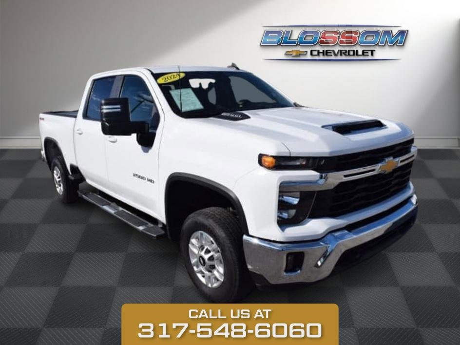 2024 Chevrolet Silverado 2500HD LT's photo