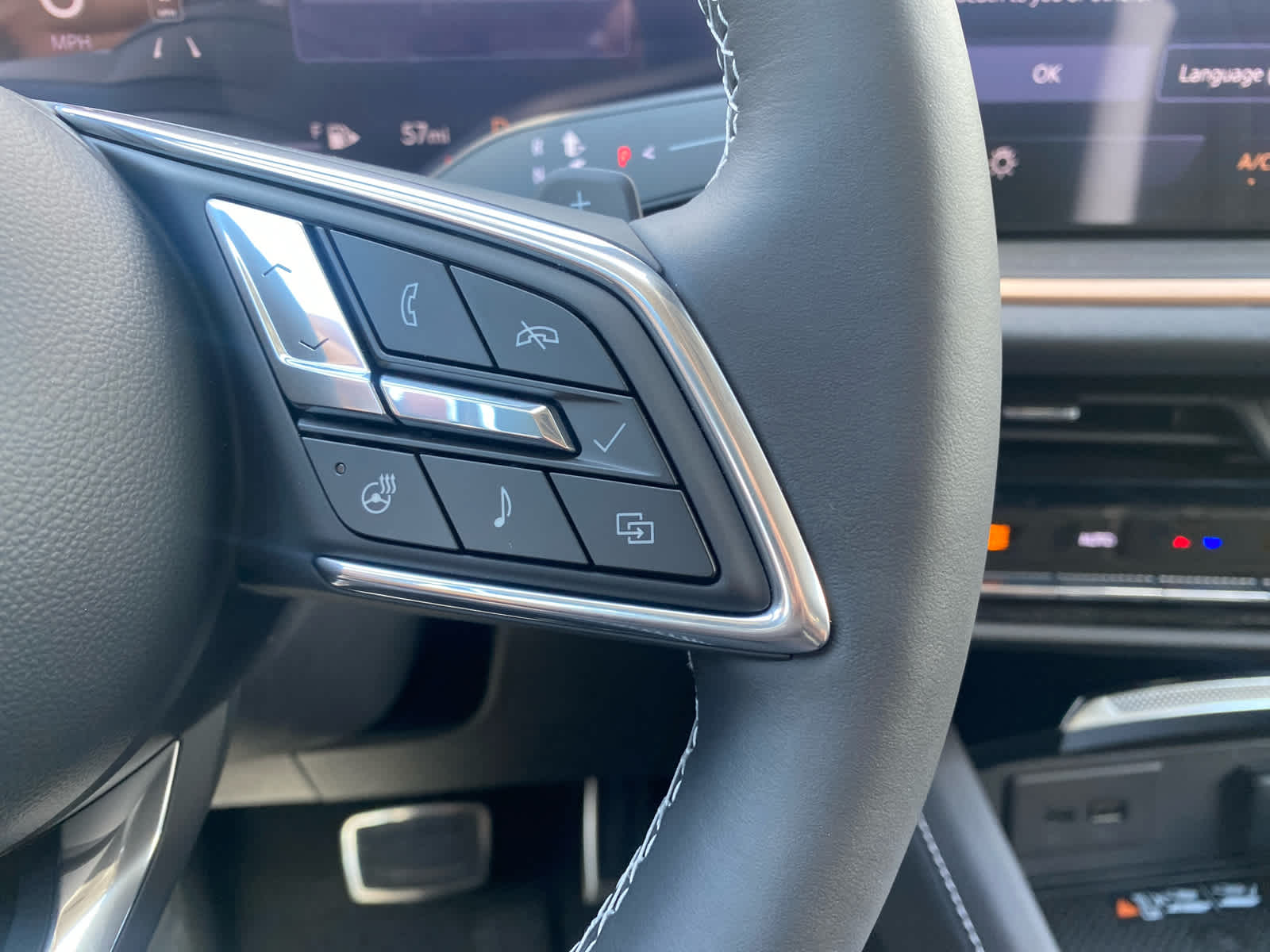 2025 Buick Envision Sport Touring photo 19