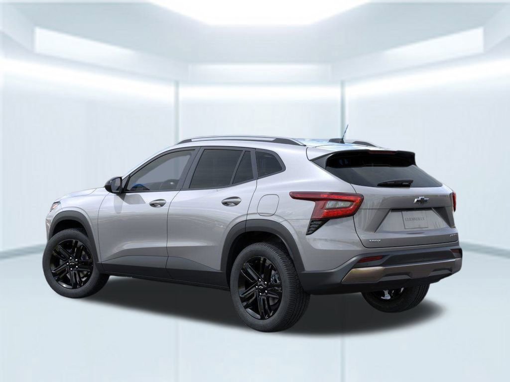 2025 Chevrolet Trax ACTIV photo 2