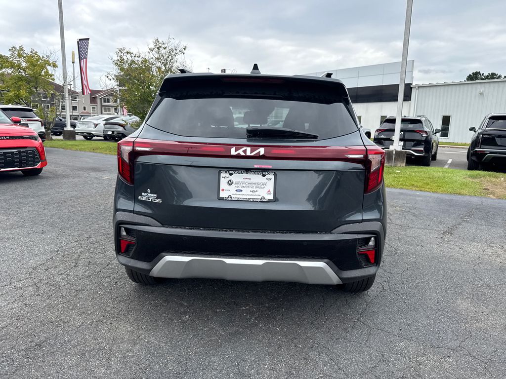 2025 Kia Seltos EX photo 4