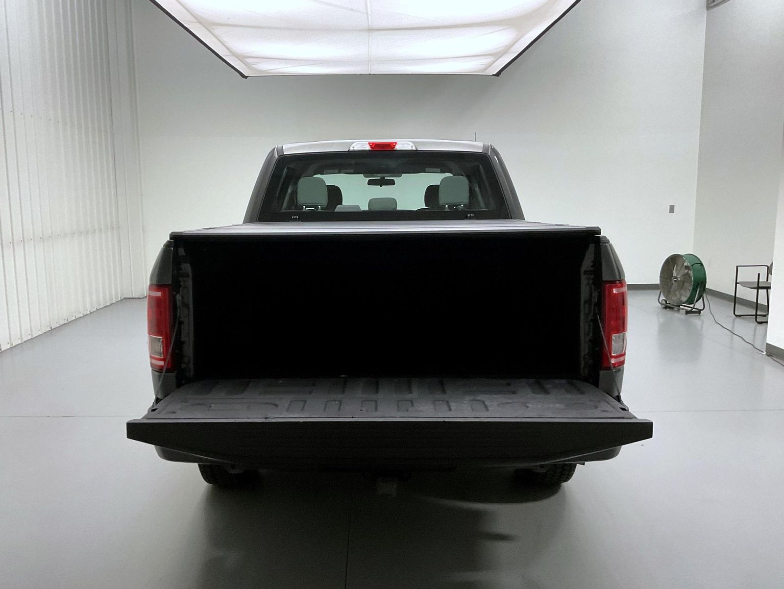 2017 Ford F-150 XL photo 18