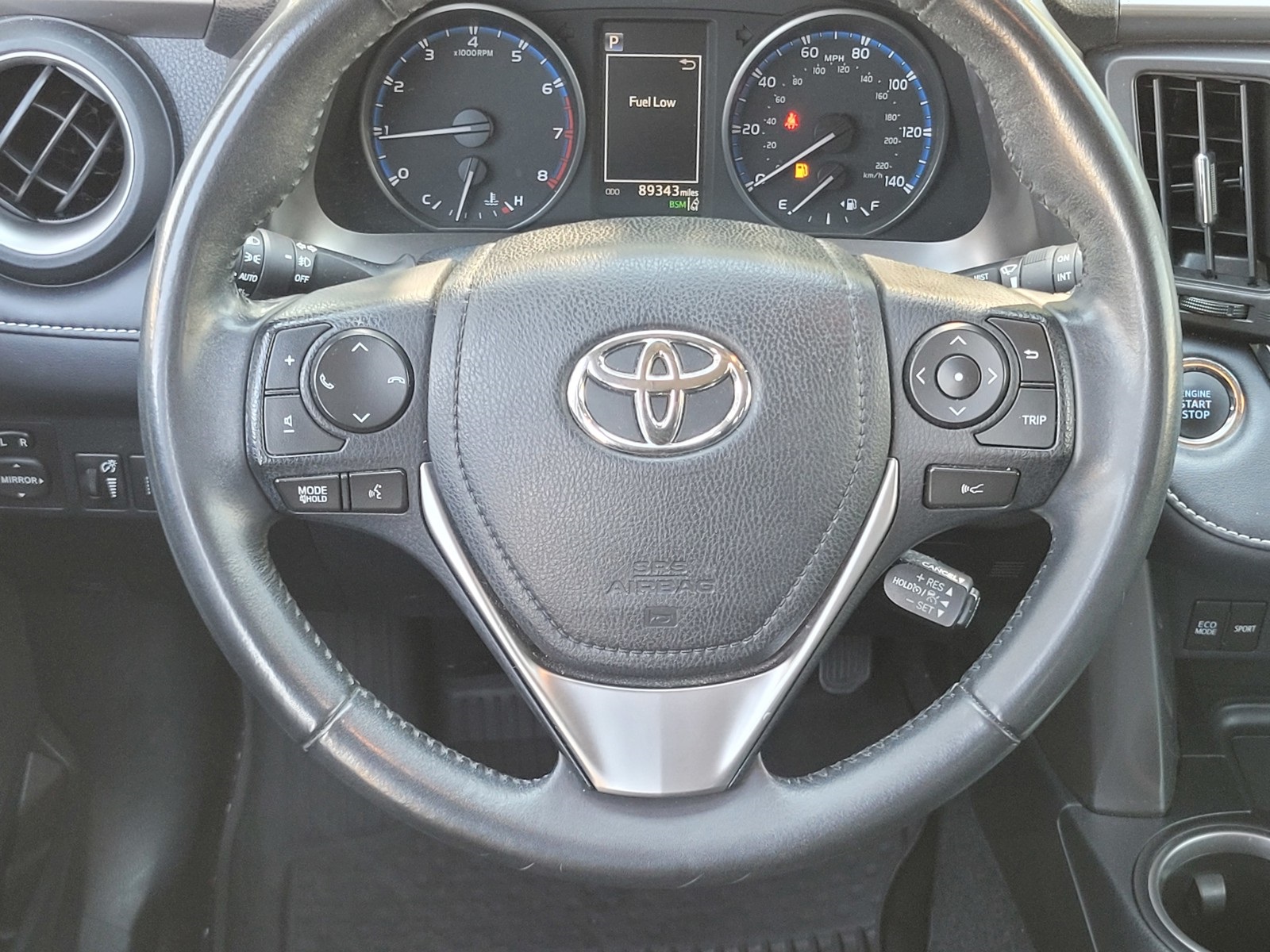 2018 Toyota RAV4 XLE photo 12