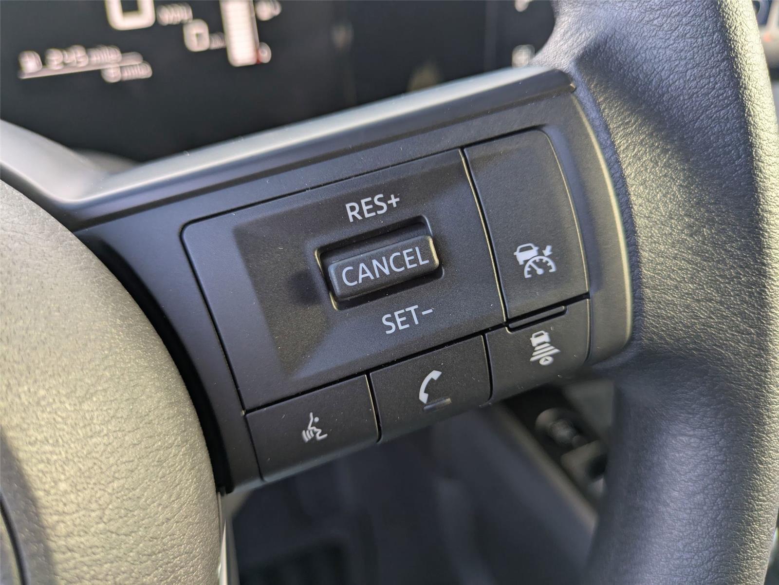 2026 Nissan Kicks SV photo 16