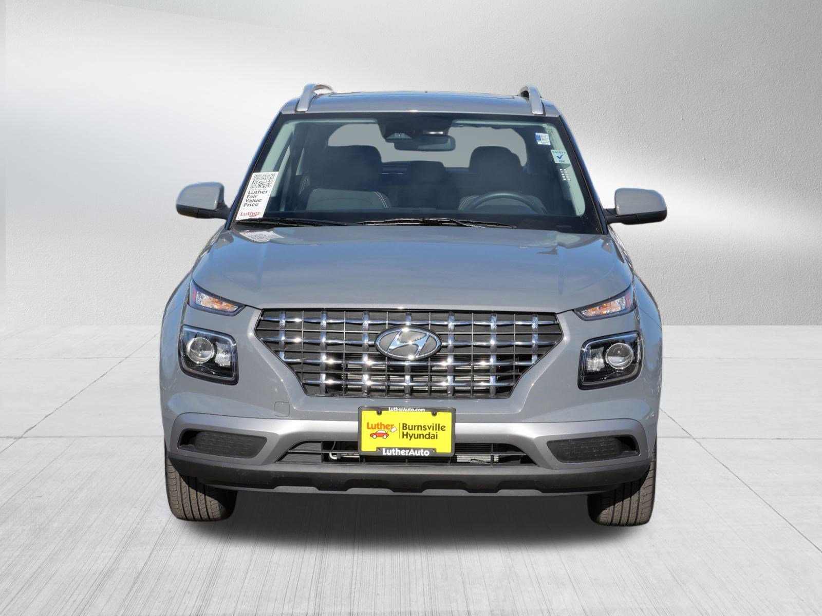 2023 Hyundai Venue SEL Limited photo 2