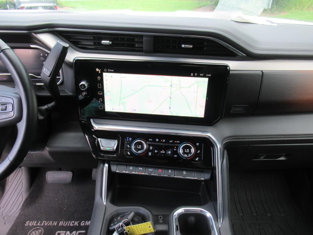 2024 Gmc Sierra HD Denali photo 18
