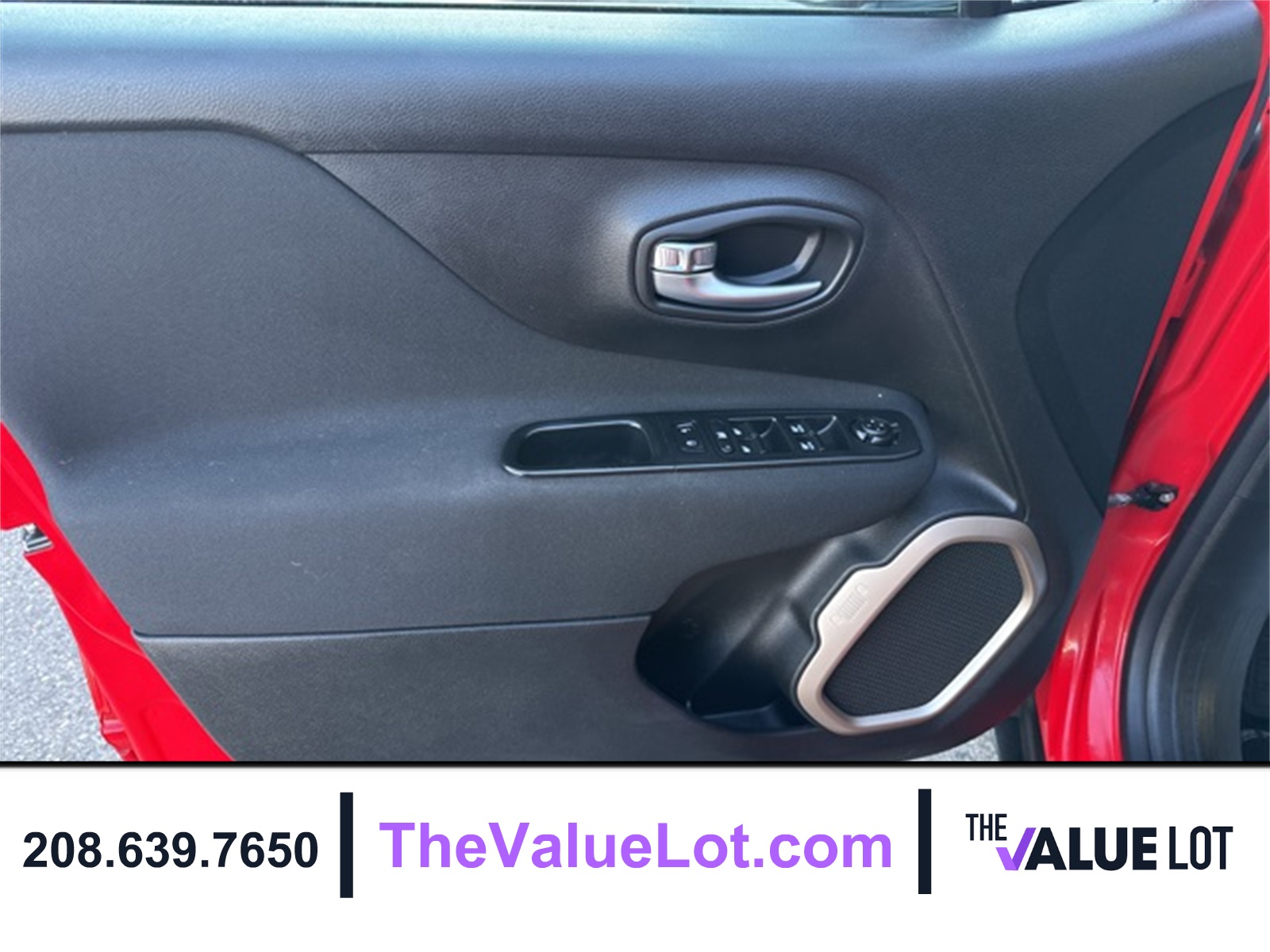 2015 Jeep Renegade Latitude photo 17