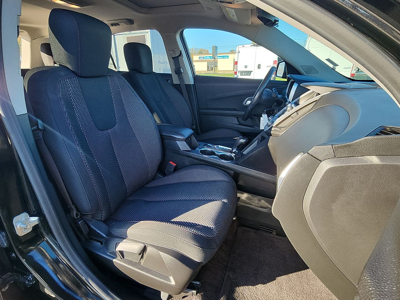 2016 Chevrolet Equinox LT photo 23