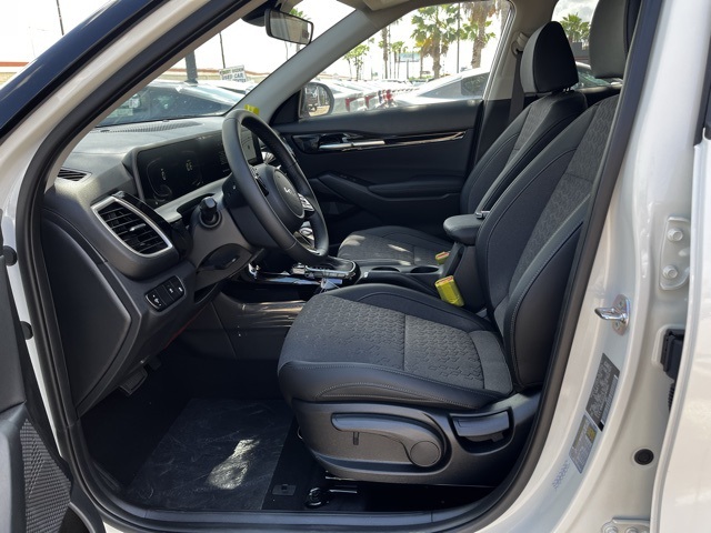 2025 Kia Seltos S photo 11