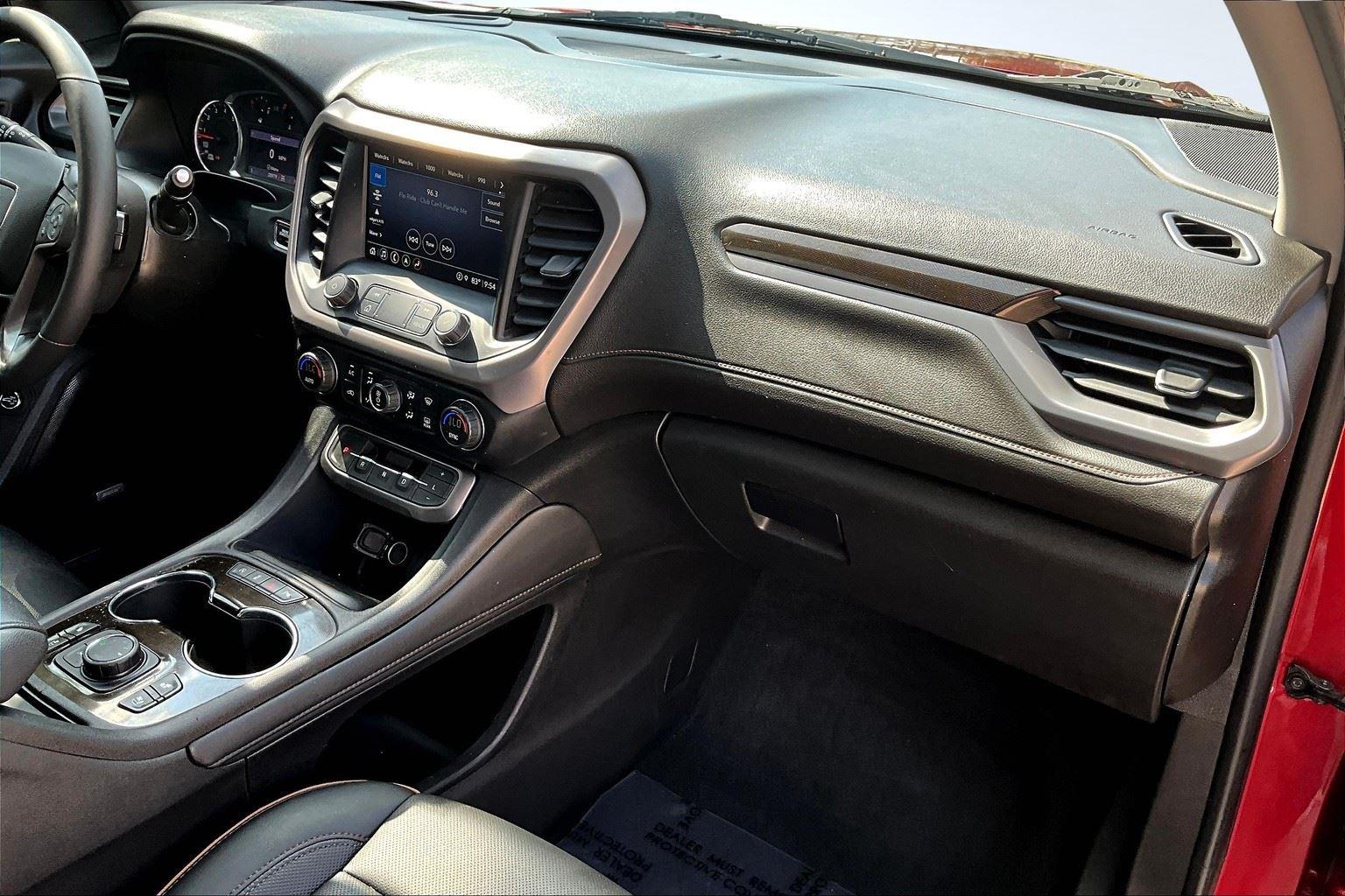 2022 Gmc Acadia AT4 photo 15
