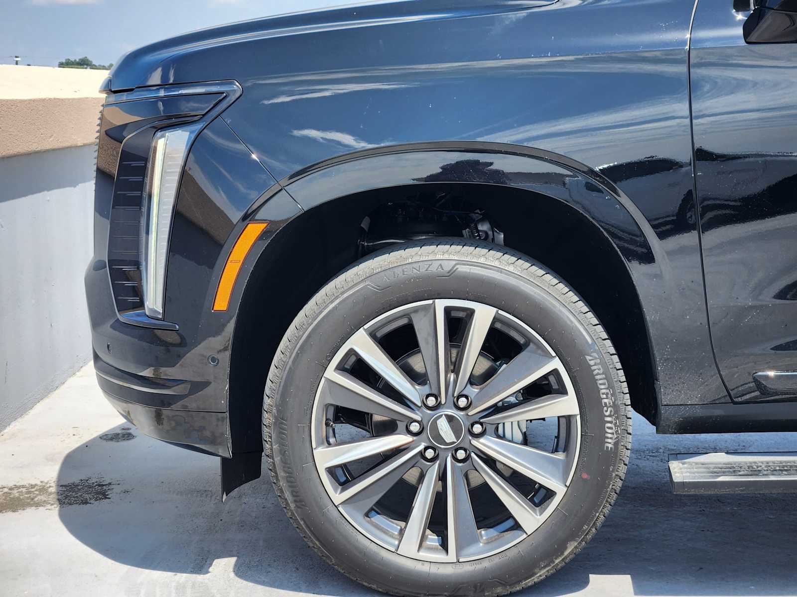 2025 Cadillac Escalade Sport photo 6