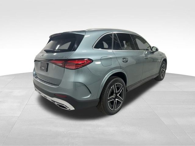 2026 Mercedes Benz GLC 300 4MATIC photo 4