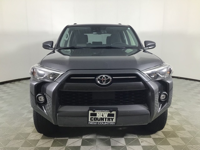 2021 Toyota 4Runner SR5 photo 2