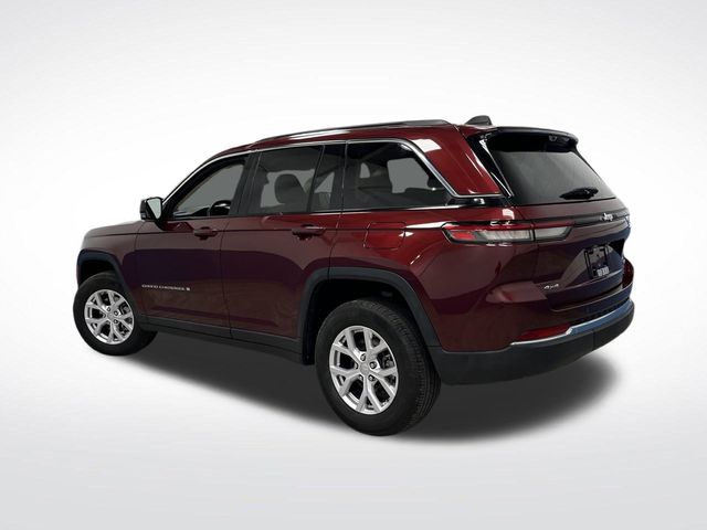 2022 Jeep Grand Cherokee Limited photo 2