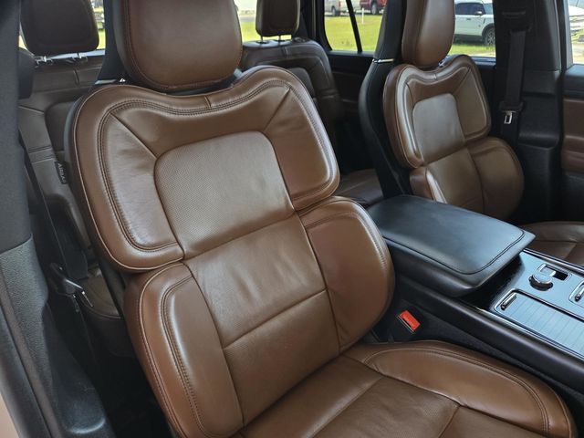2022 Lincoln Aviator Reserve photo 32