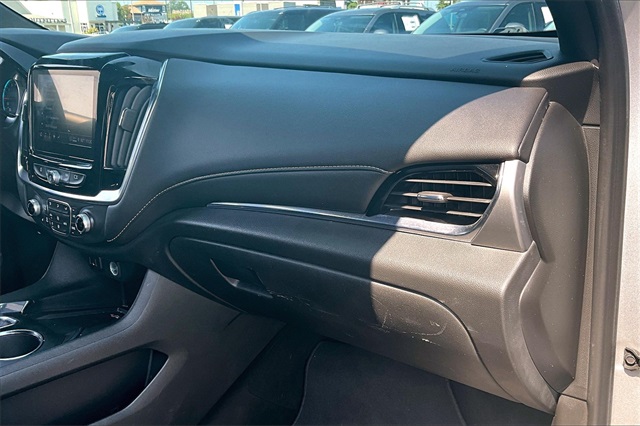 2022 Chevrolet Traverse Leather photo 24