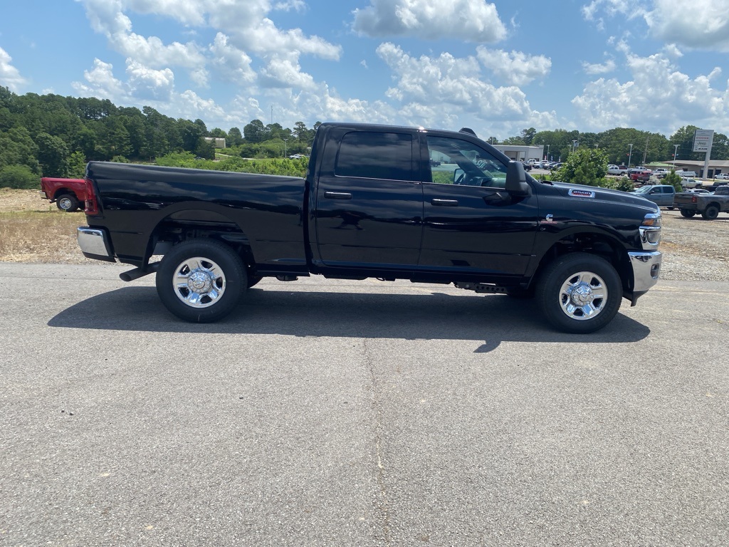 2025 Ram 2500 Tradesman photo 4