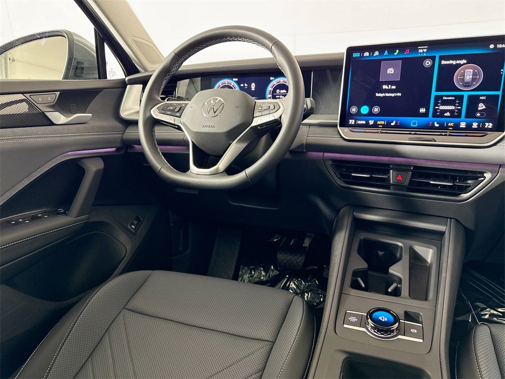 2025 Volkswagen Tiguan SE photo 7