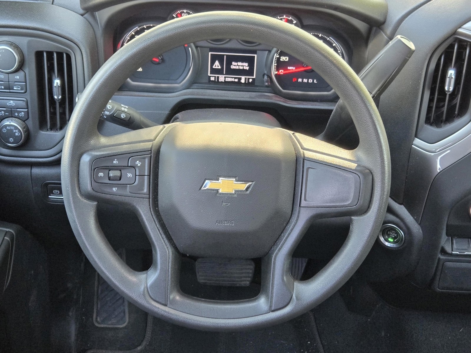 2023 Chevrolet Silverado 1500 Custom photo 14