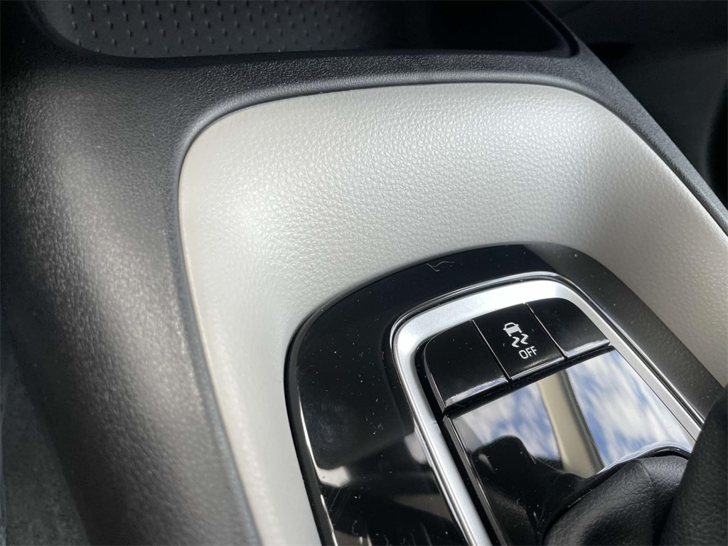 2025 Toyota Corolla LE photo 28