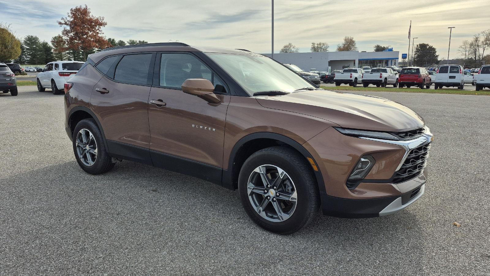 2024 Chevrolet Blazer 2LT photo 2
