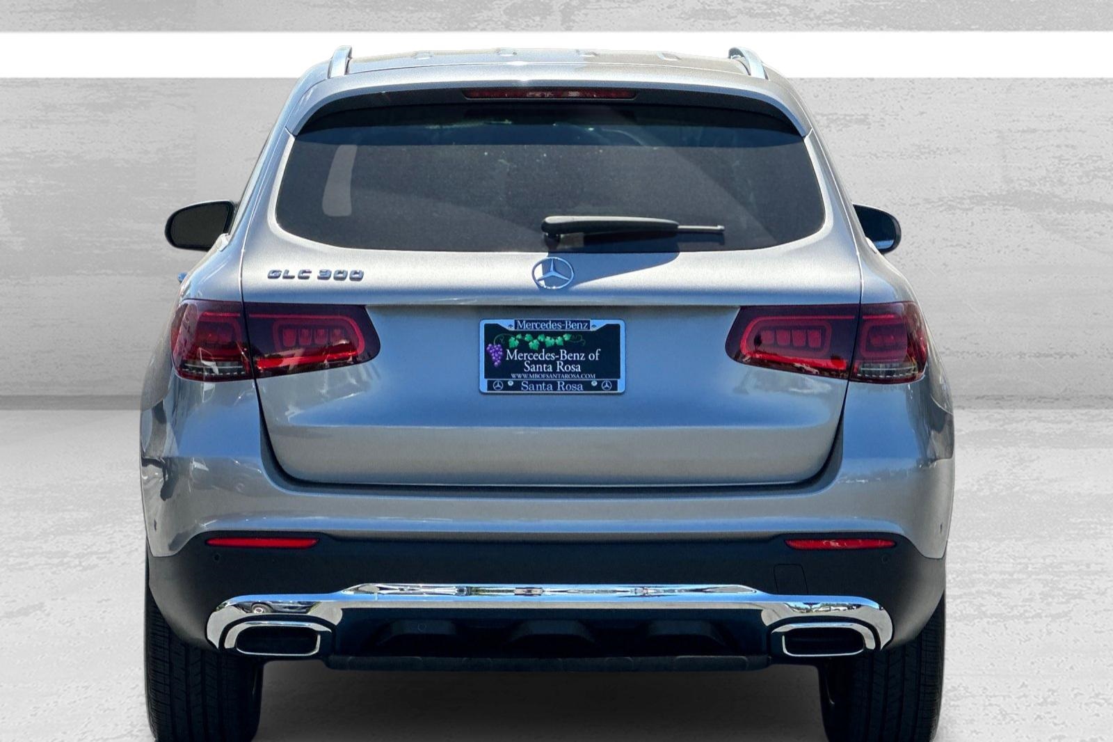 2021 Mercedes Benz GLC 300 photo 4
