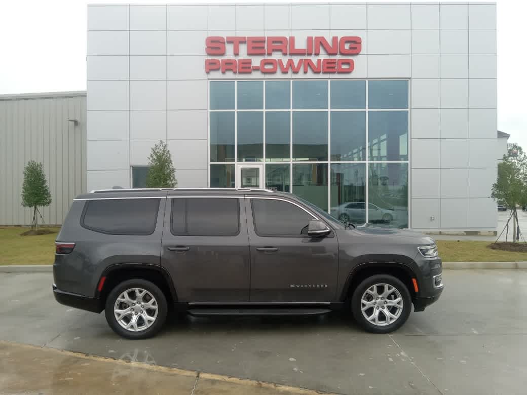 2022 Jeep Wagoneer Series II's photo