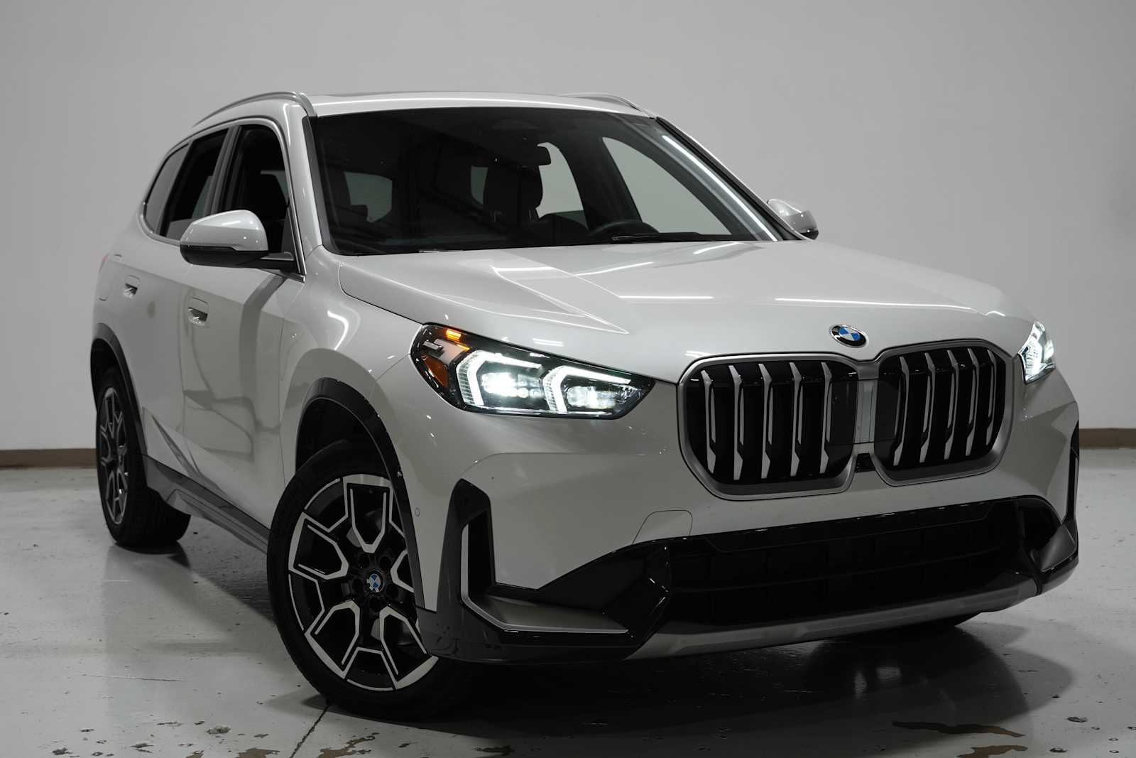 2025 Bmw X1 XDrive28i photo 3