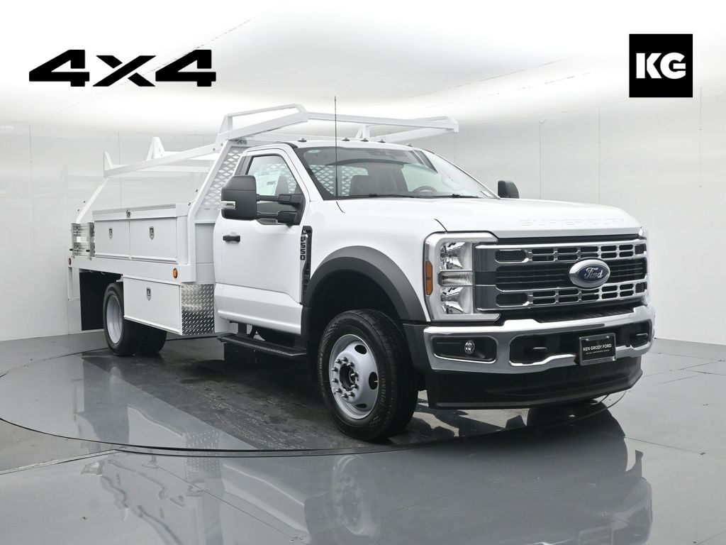 2025 Ford F-550 Super Duty Chassis Cab XL's photo