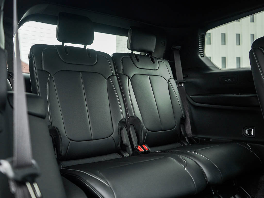 2025 Jeep Grand Cherokee Limited photo 13