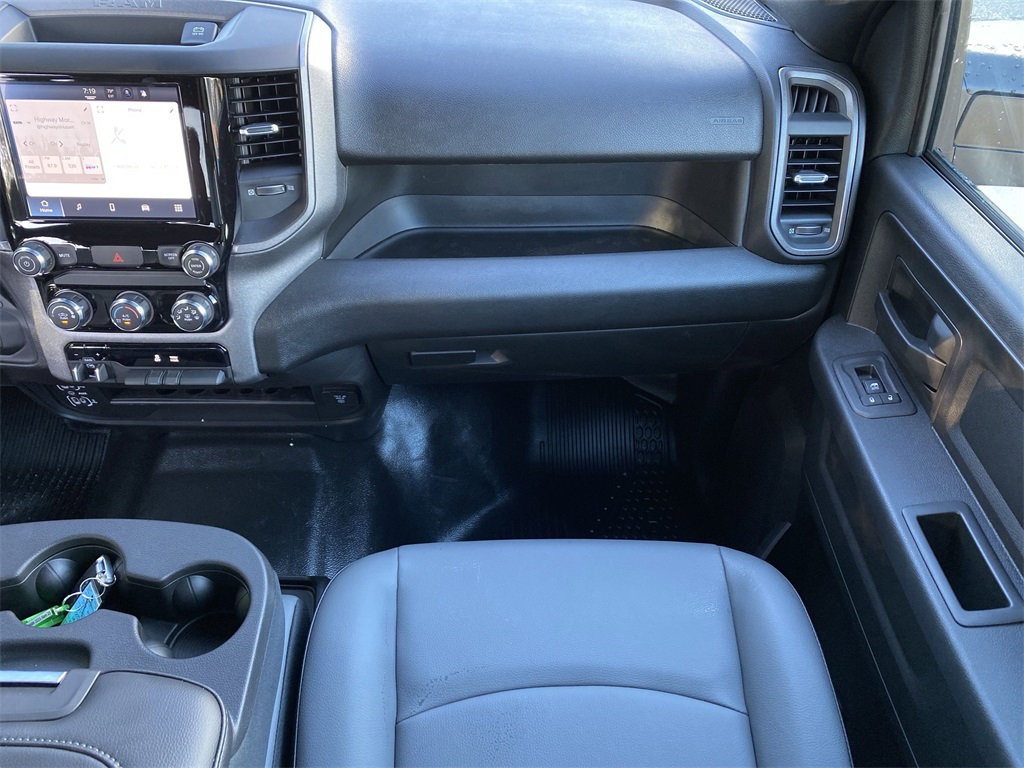 2025 Ram 2500 Tradesman photo 15