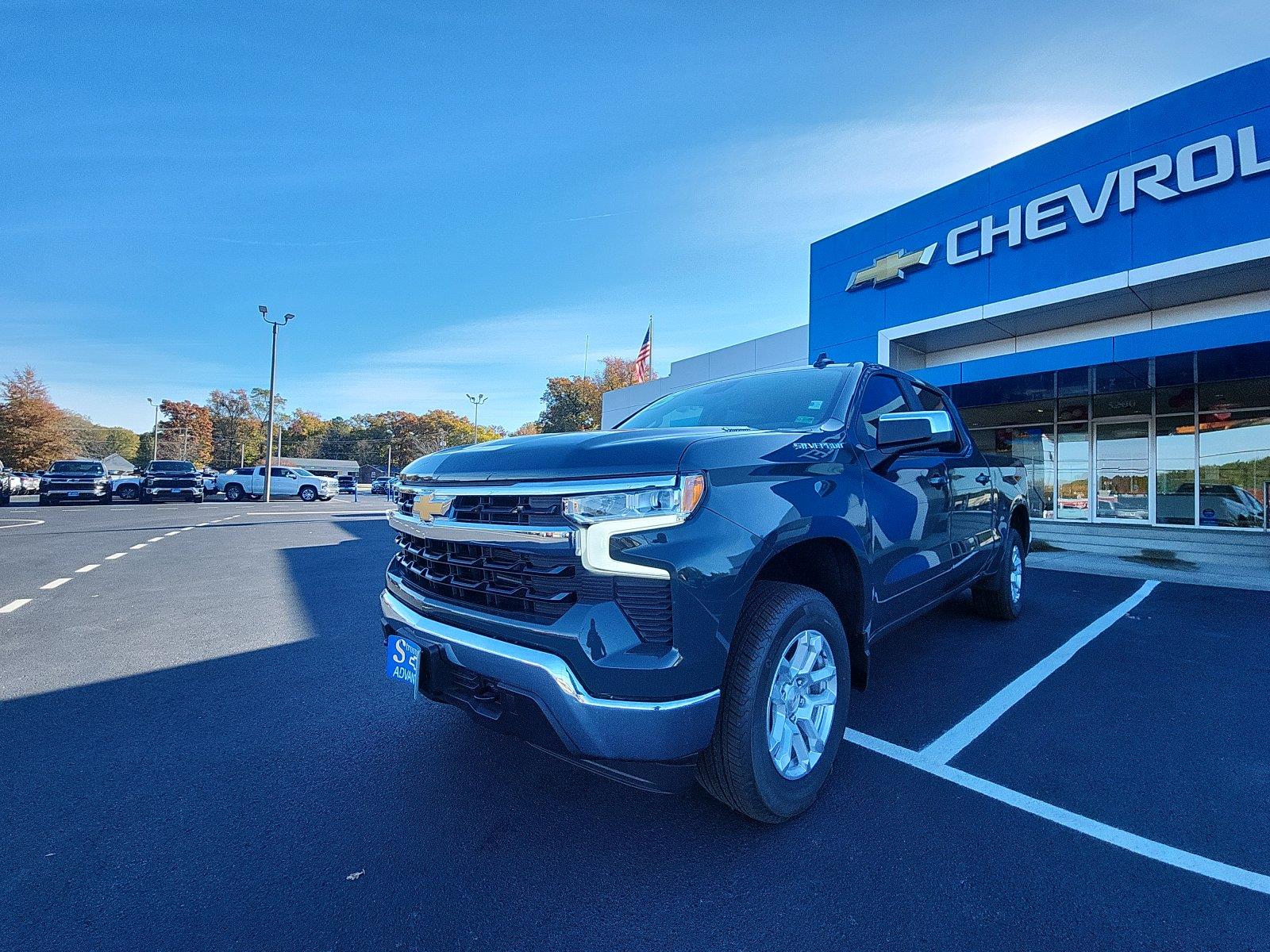 2025 Chevrolet Silverado LT's photo