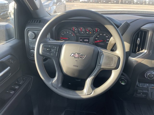 2025 Chevrolet Silverado 2500HD Custom photo 13