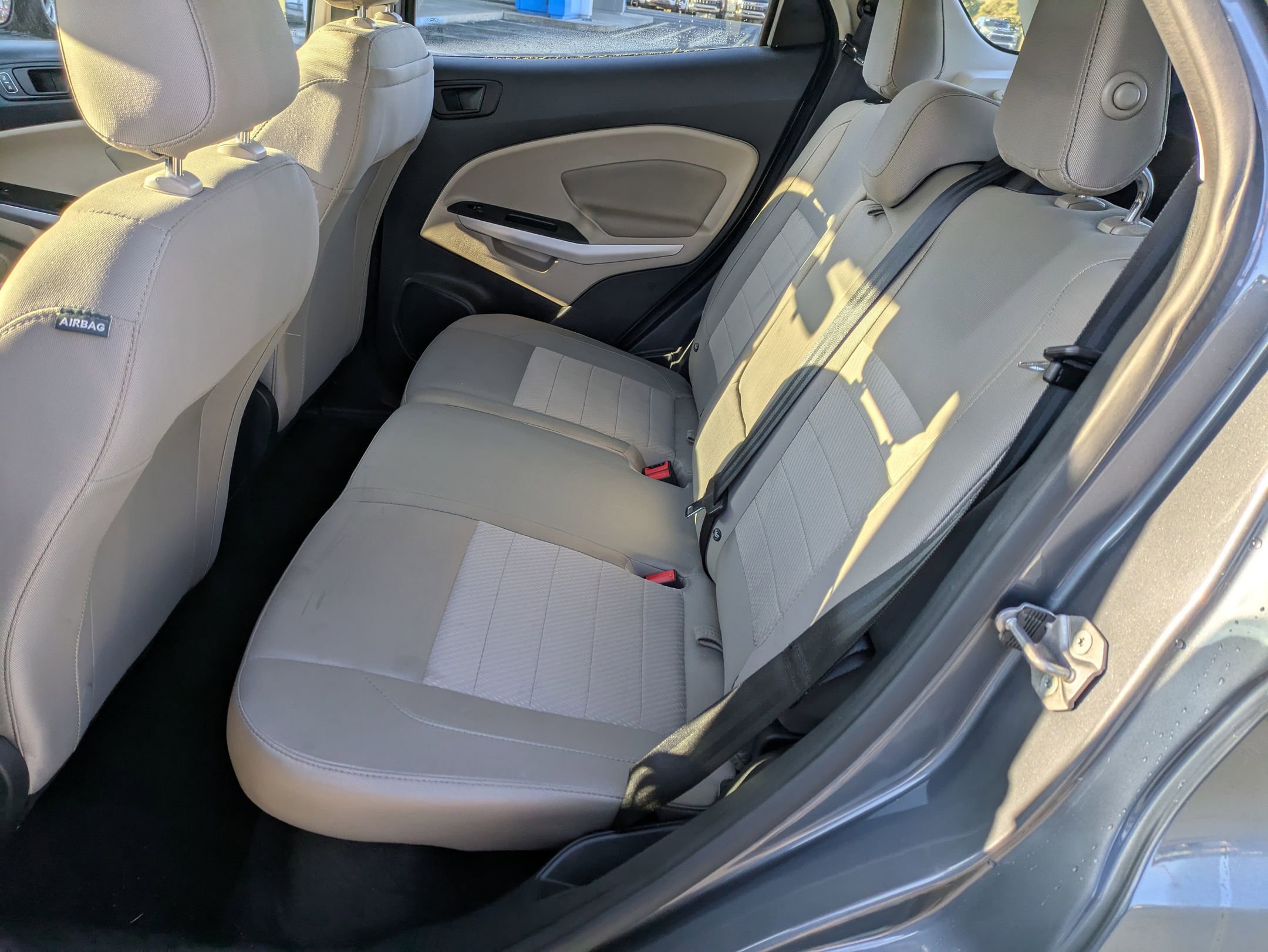 2021 Ford EcoSport S photo 19