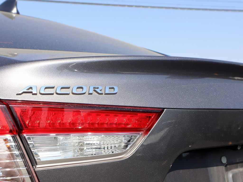 2019 Honda Accord LX 1.5T photo 29