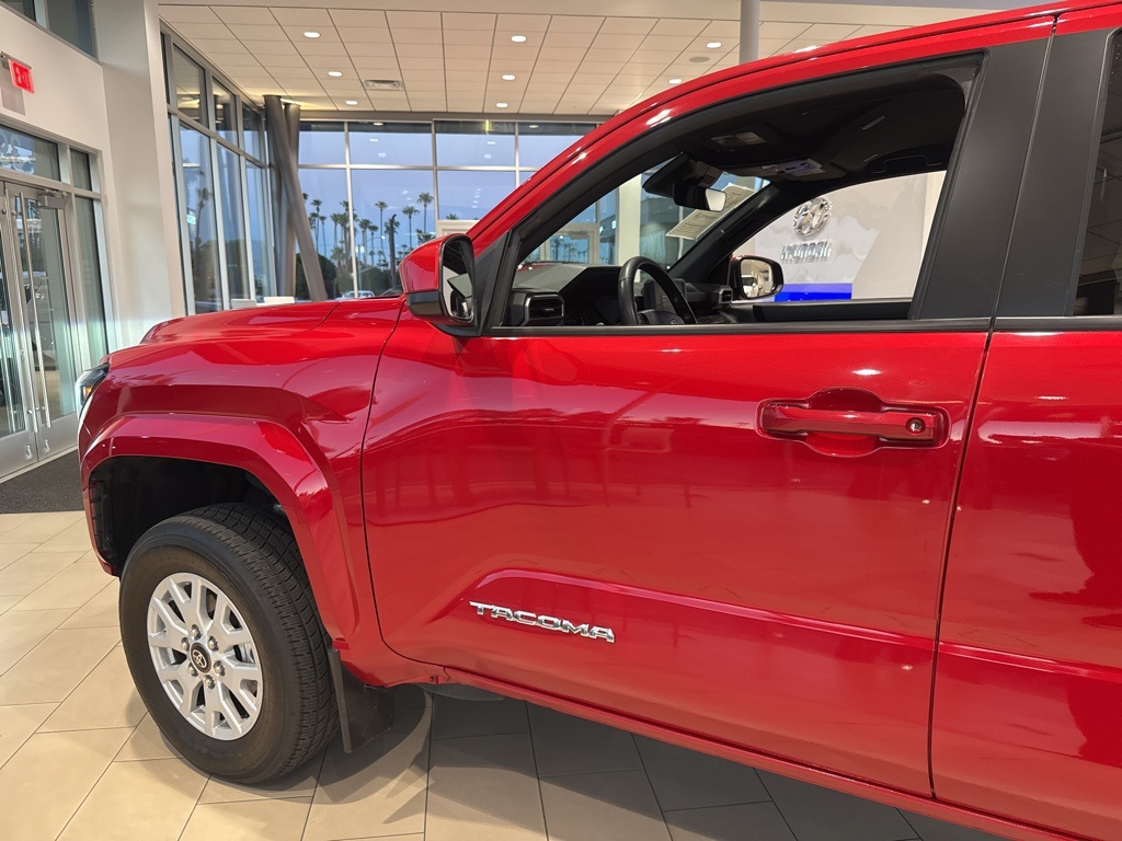 2024 Toyota Tacoma SR5 photo 18