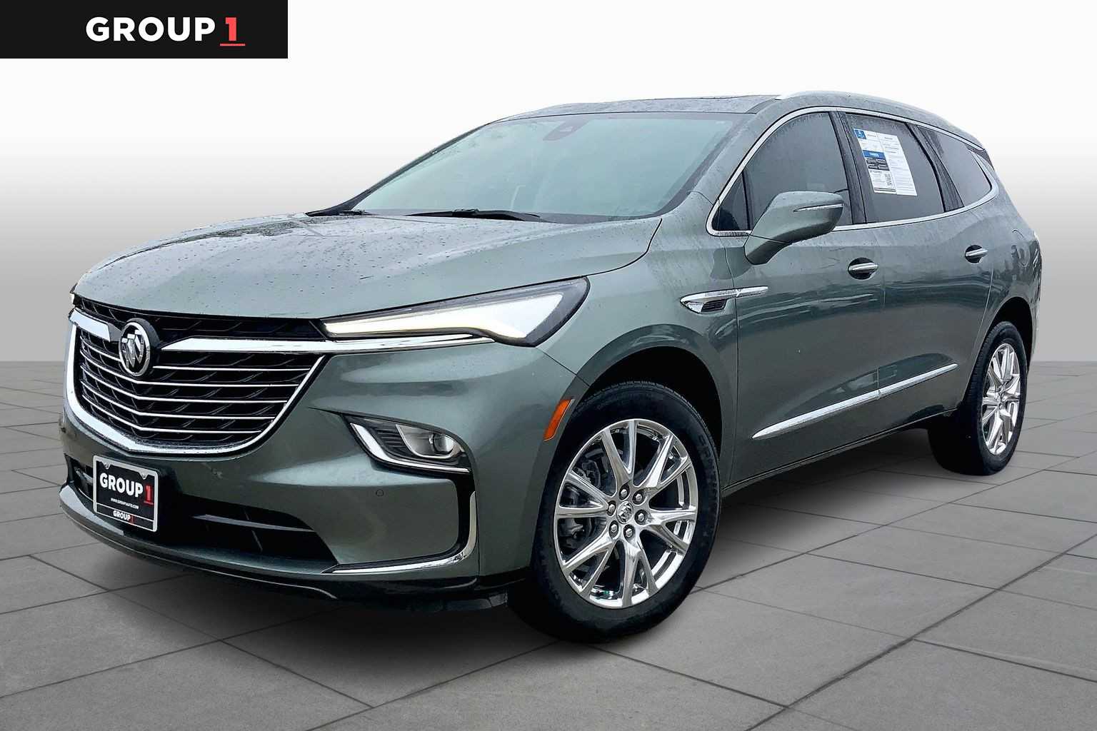 2024 Buick Enclave Essence's photo