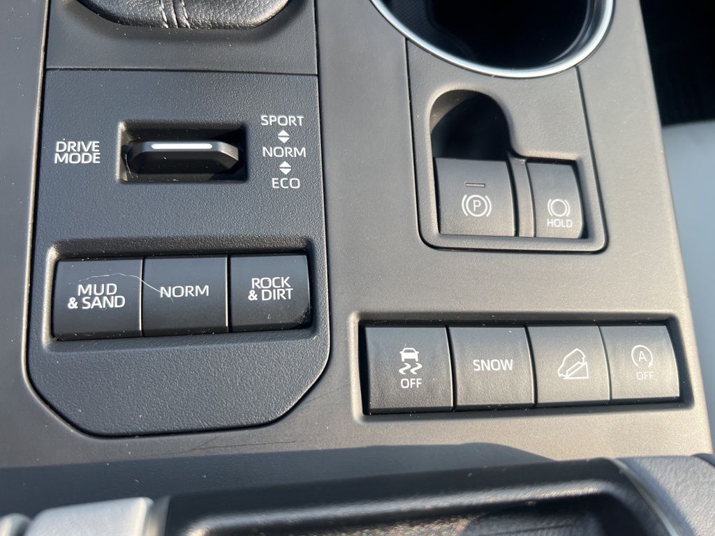 2022 Toyota Highlander XLE photo 55