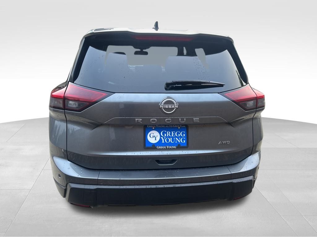 2024 Nissan Rogue S AWD photo 3
