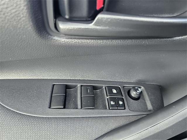 2025 Toyota Corolla LE photo 19