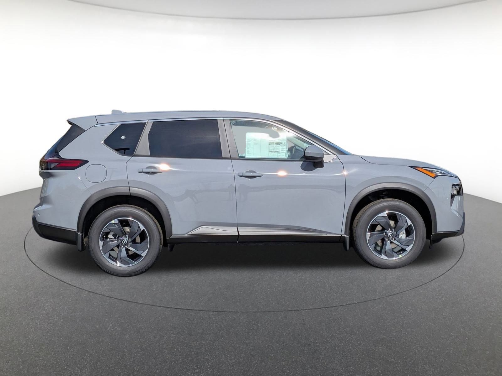 2026 Nissan Rogue SV photo 4