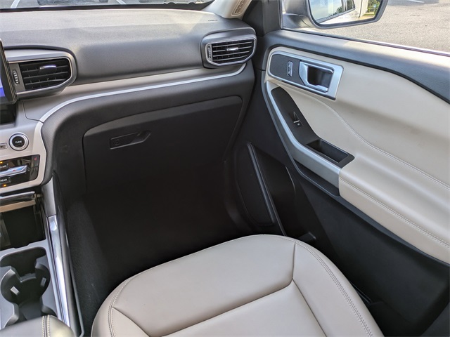 2023 Ford Explorer XLT photo 16