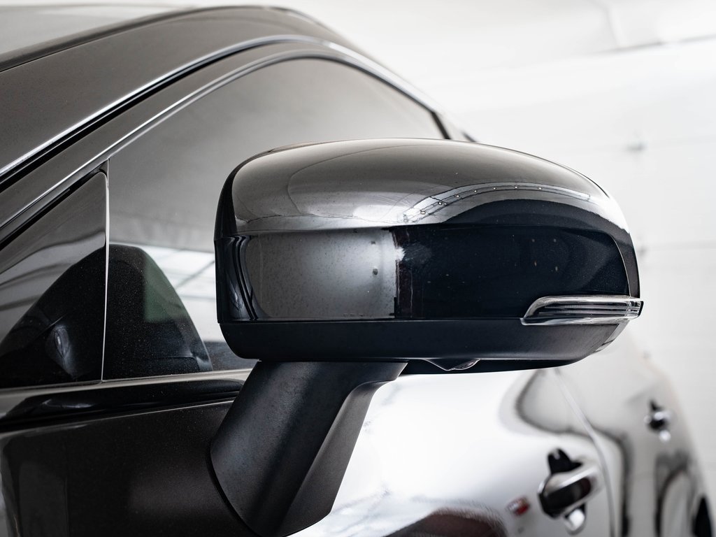 2024 Volvo XC60 Recharge Hybrid Ultimate photo 15