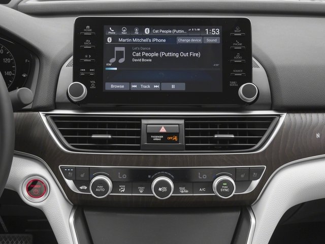 2018 Honda Accord Hybrid Touring photo 13