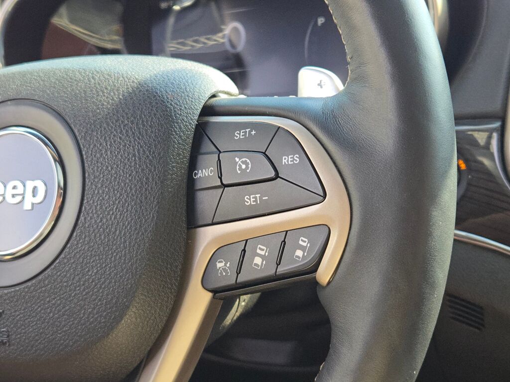 2015 Jeep Grand Cherokee Overland photo 33