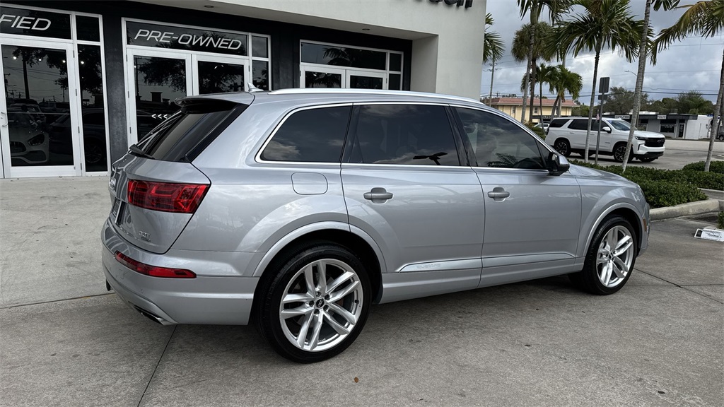 2018 Audi Q7 3.0T Prestige photo 3