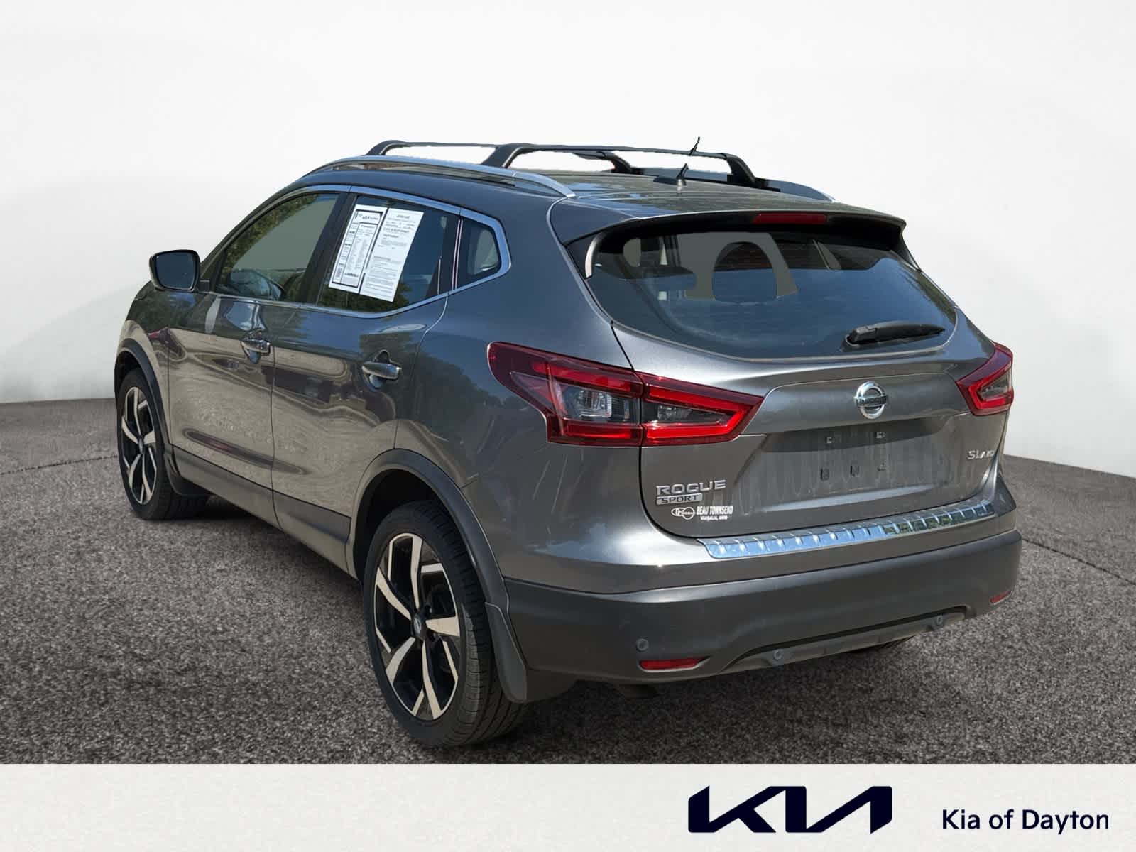 2020 Nissan Rogue Sport SL photo 3